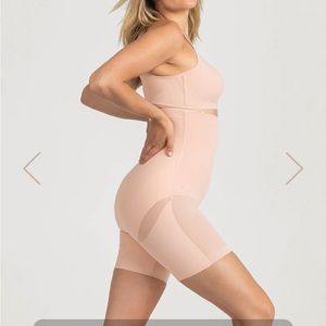 HoneyLove SuperPower Short - Rose Tan / Small